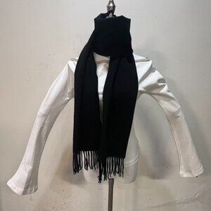 Stunning Loro Piana cashmere wrap